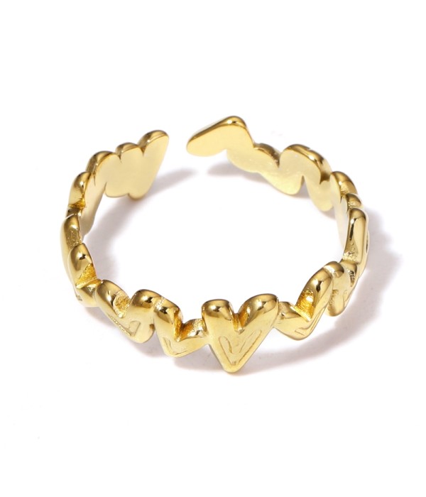 Anillo dorado de aros de corazones