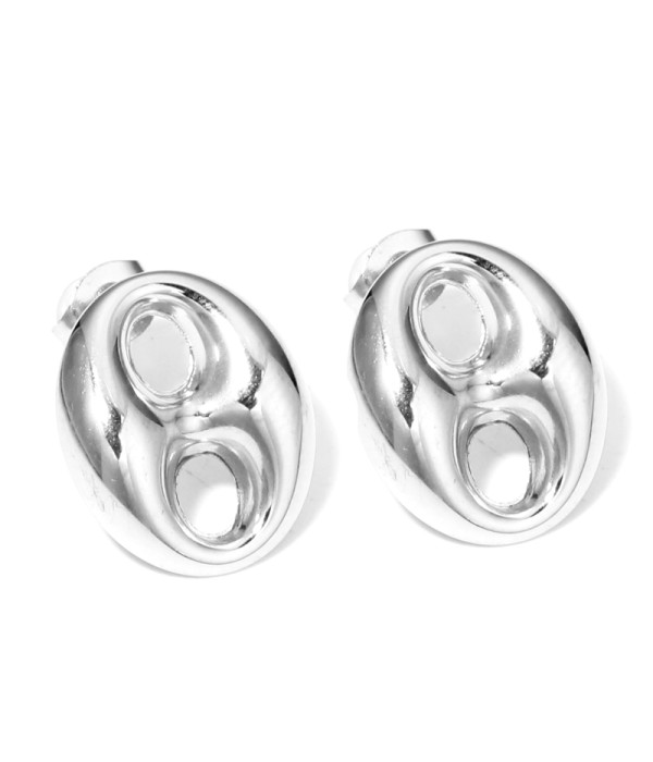 Pendientes plateados de aros simétricos