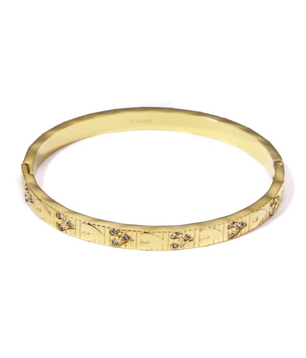 Pulsera rígida dorada con corazones detalladas de circonitas