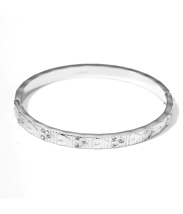 Pulsera rígida plateada con corazones detalladas de...