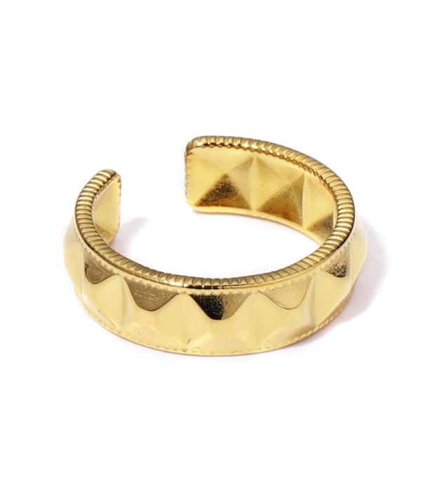 Anillo dorado texturizado geométrico