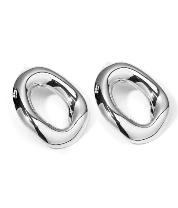 Pendientes plateados de círculos irregulares