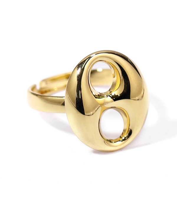 Anillo dorado de aros simétricos