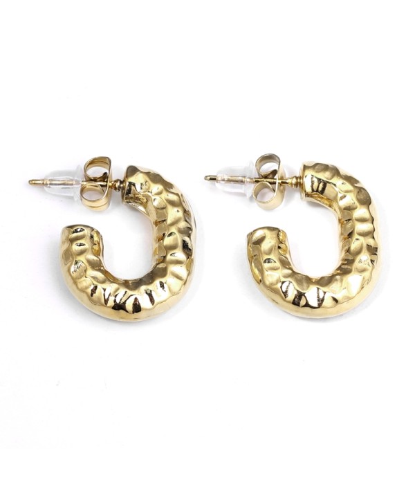 Pendientes de aro abierto con textura martillada