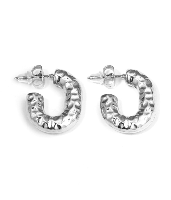 Pendientes de aro abierto con textura martillada 2