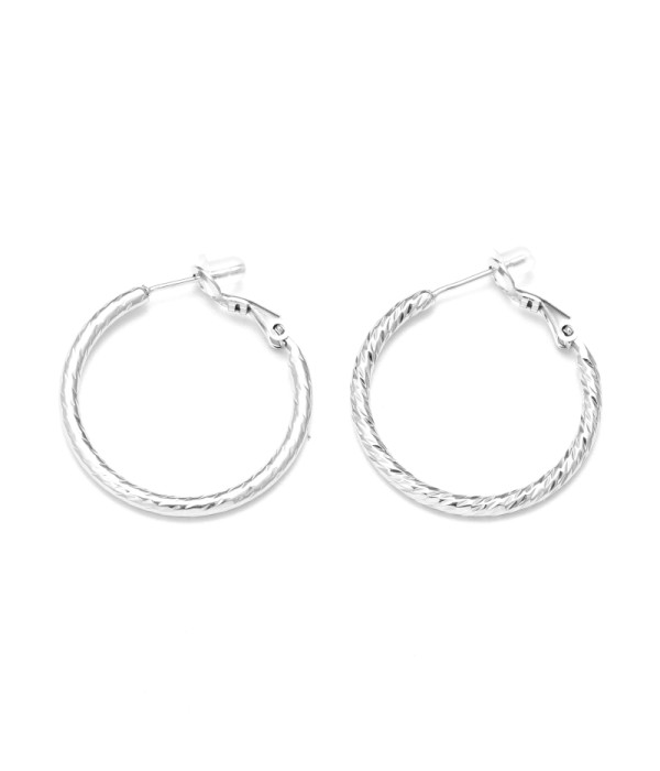 Pendientes de aro con patrón trenzado