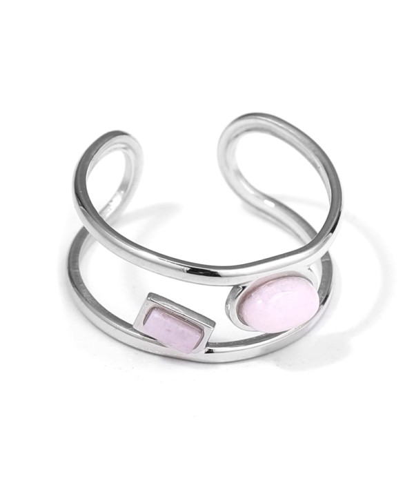 Anillo plateado con piedras