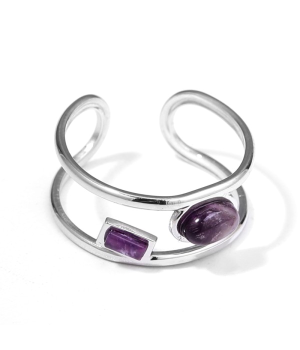 Anillo plateado con piedras