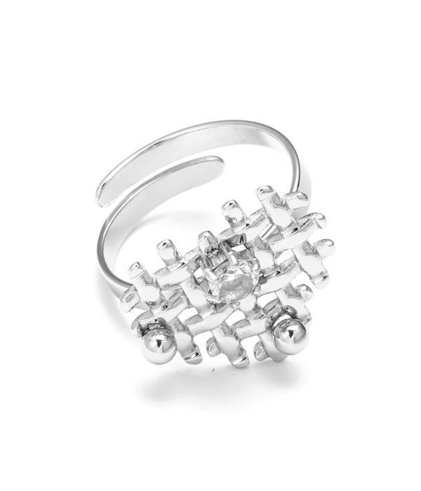 Anillos con diseño entrecruzado