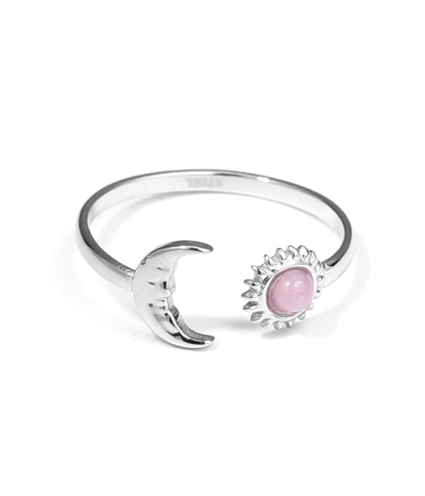 Anillo plateado con piedra