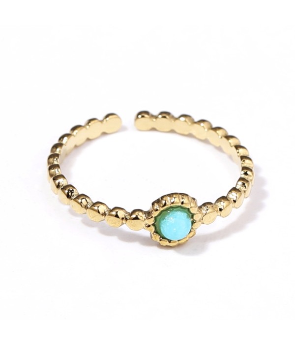 Anillo dorado con piedra