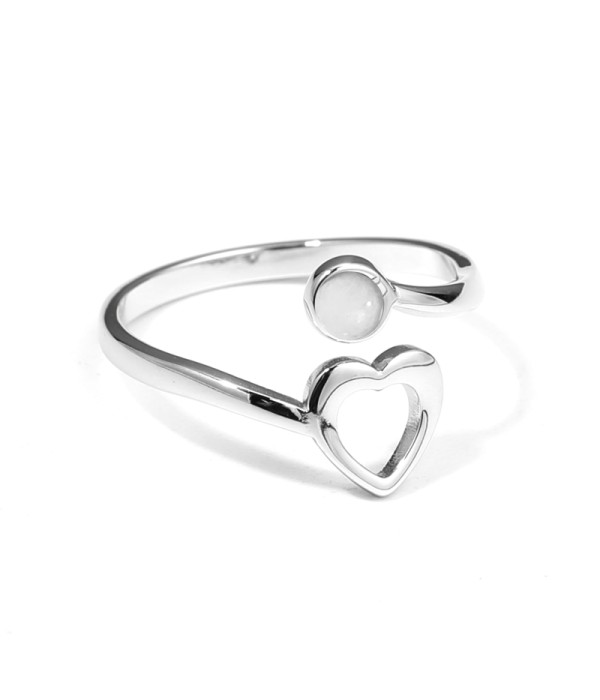 Anillo plateado con piedra