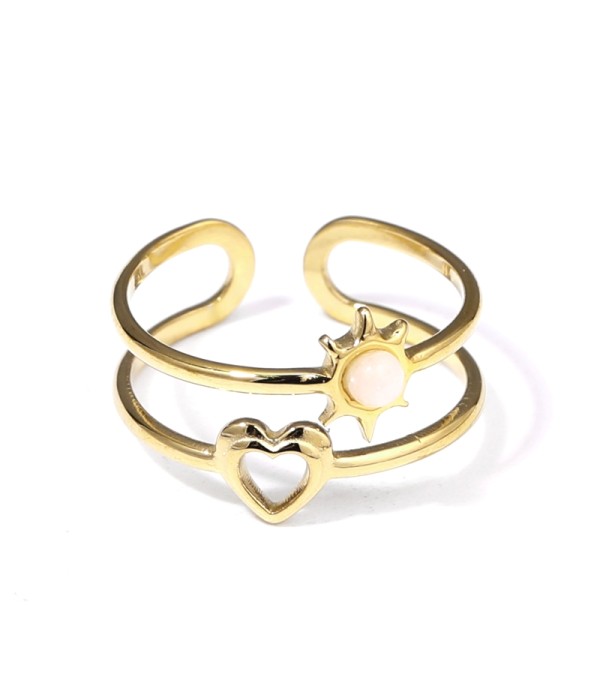 Anillo dorado con piedras