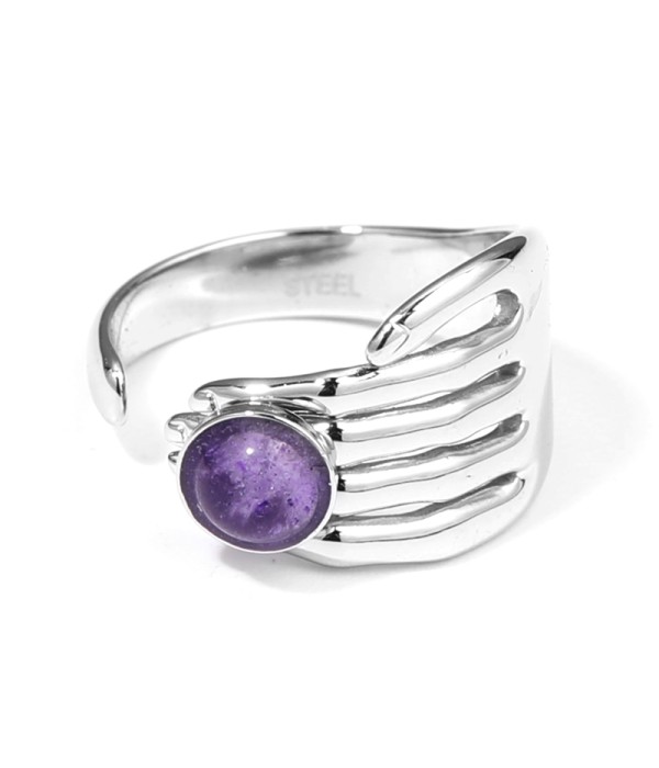 Anillo plateado con piedra