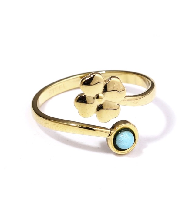 Anillo dorado con piedra