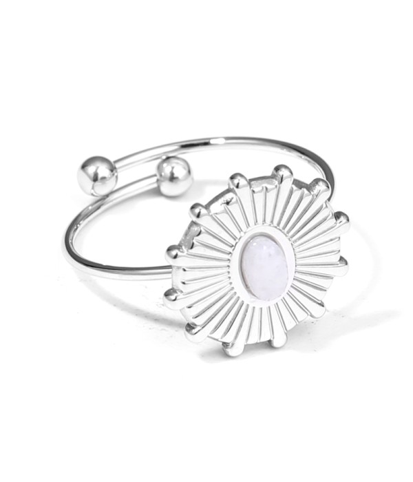 Anillo plateado con piedra