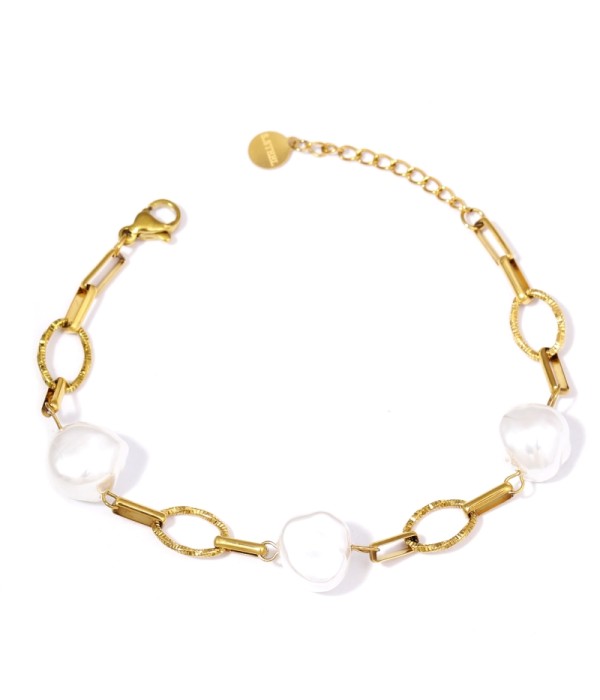 Pulsera dorada con perla