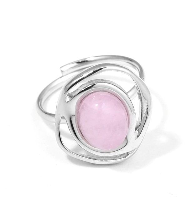 Anillo plateado con piedra en contorno de trazados