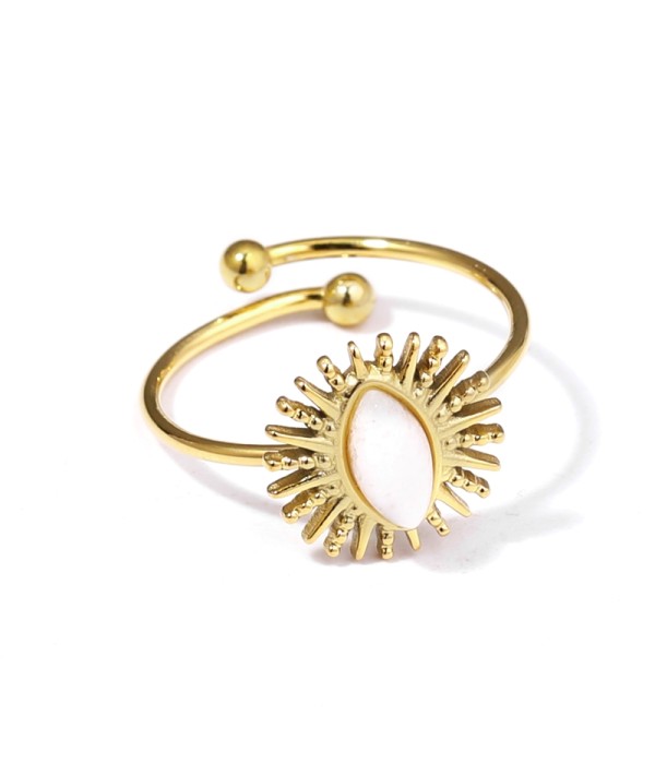 Anillo dorado de sol con piedra de colores