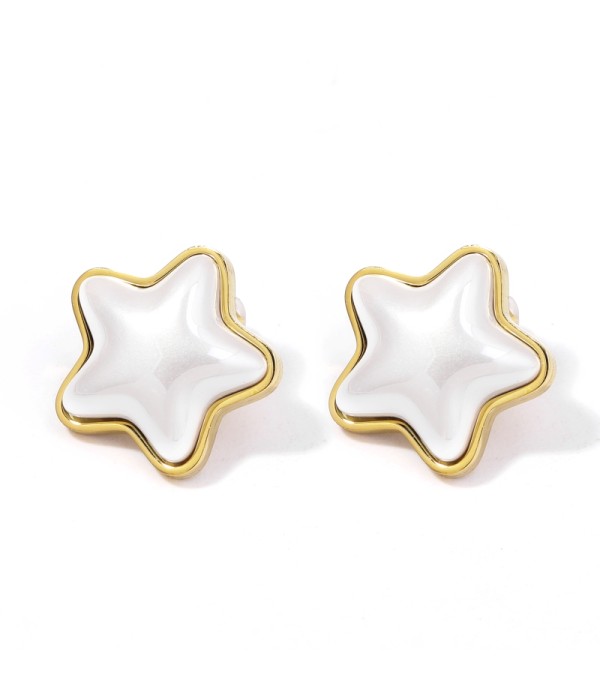 Pendientes dorados de perla