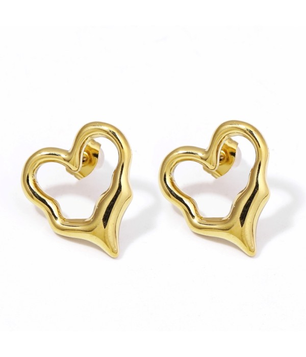 Pendientes dorados de corazón