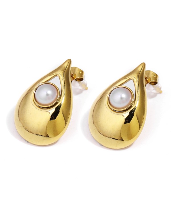 Pendientes dorados de gota de agua con perla
