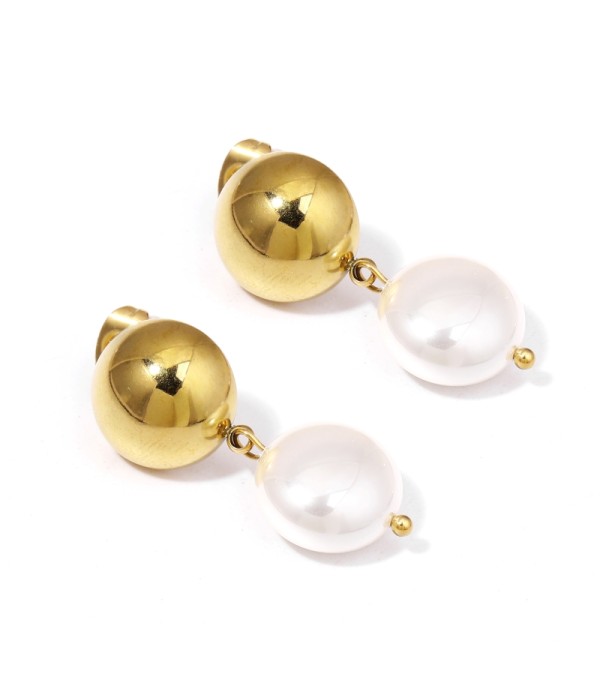 Pendientes dorados de perla