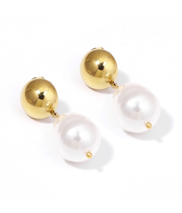 Pendientes dorados de perla