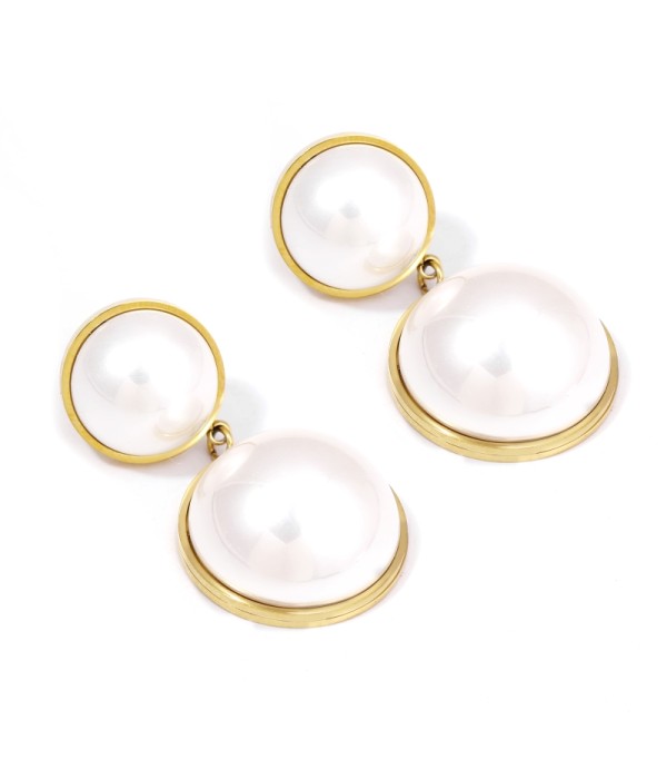Pendientes dorados de perla