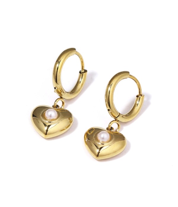 Pendientes dorados de perla