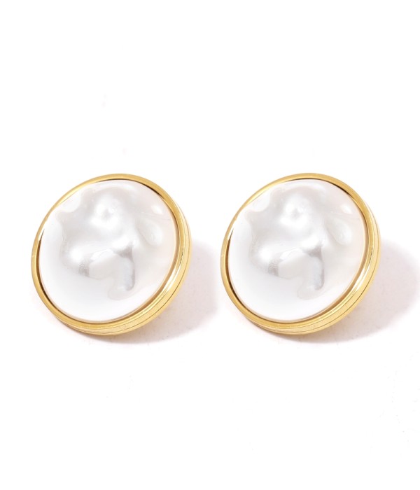 Pendientes dorados de perla