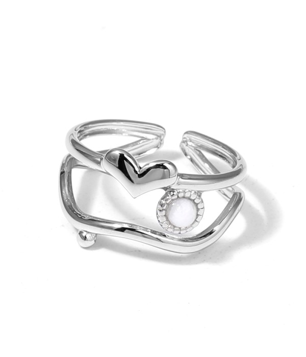 Anillo plateado con piedras