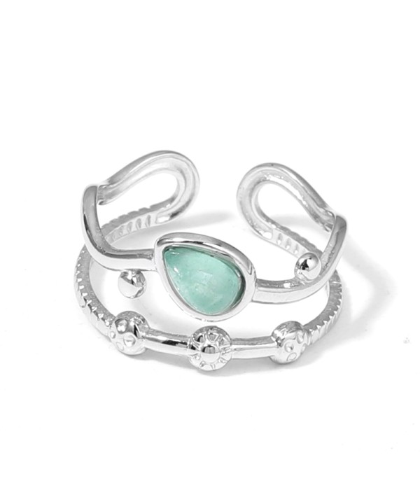 Anillo plateado con piedras