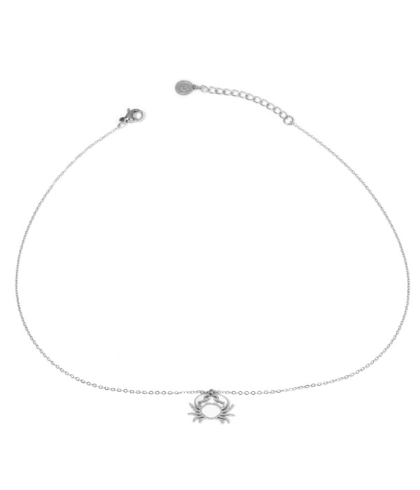 Collar plateado con colgante de cangrejo decorado con nácar