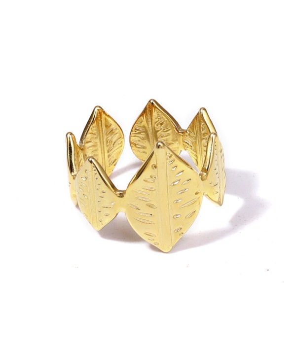 Anillo dorado de aros de hojas