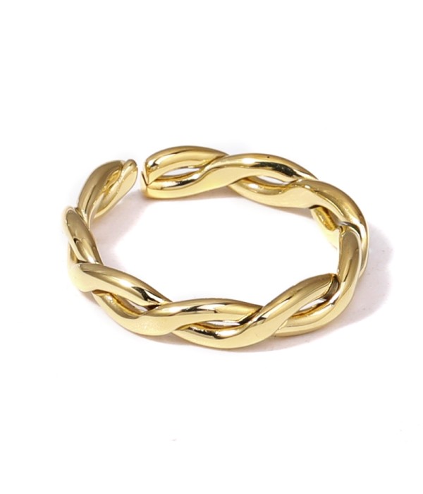 Anillo dorado con aro trenzado