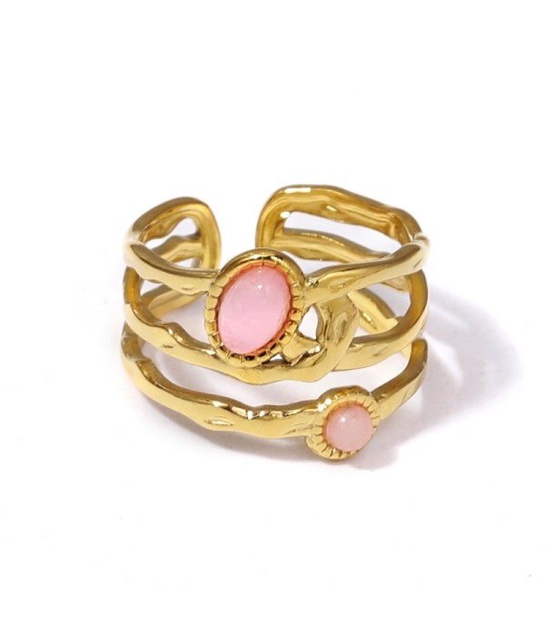 Anillo dorado con piedras