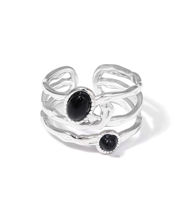 Anillo plateado con piedras 2