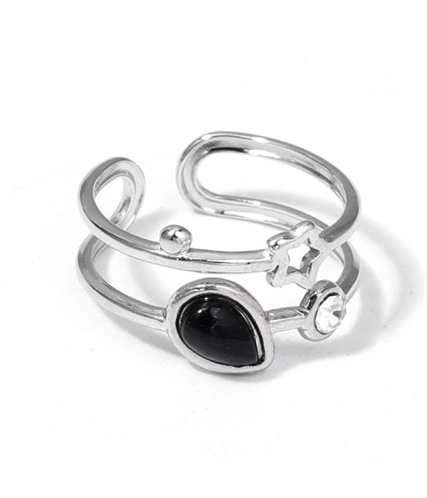 Anillo plateado con piedras