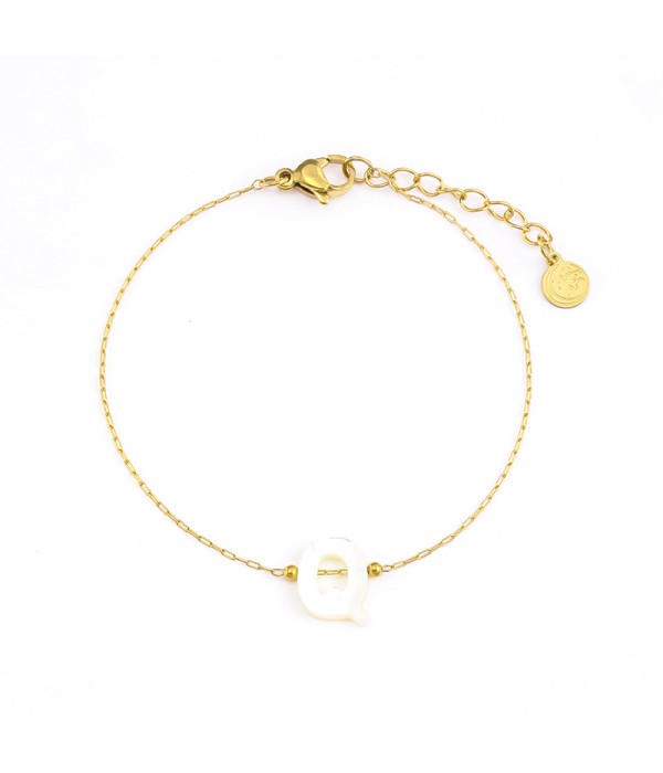 Pulsera dorada de letra Q