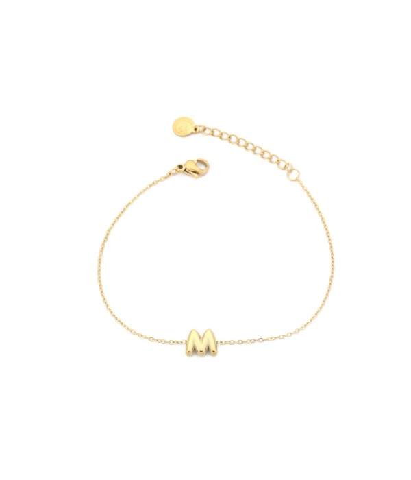 Pulsera dorada con colgante de letra M