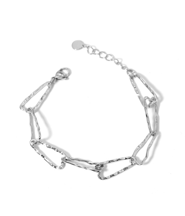 Pulsera plateada eslabones corazones