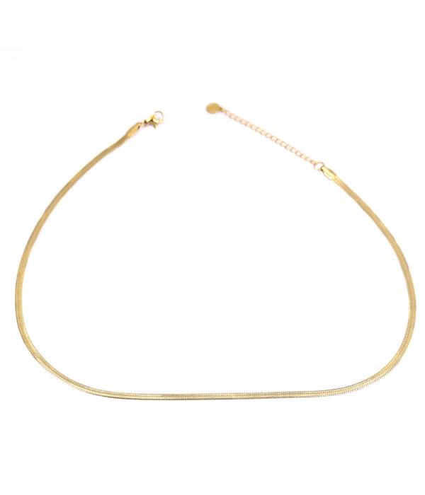 Collar dorado de cadena tipo serpiente