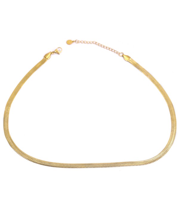 Collar dorado de cadena tipo serpiente