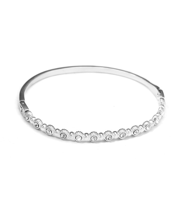 Pulsera rígida plateada tipo manguito