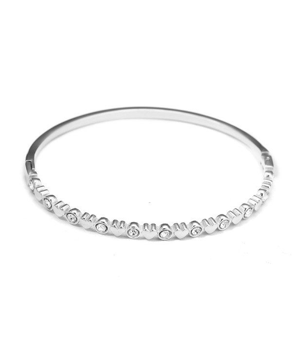 Pulsera rígida plateada tipo manguito