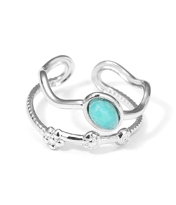 Anillo plateado con piedras