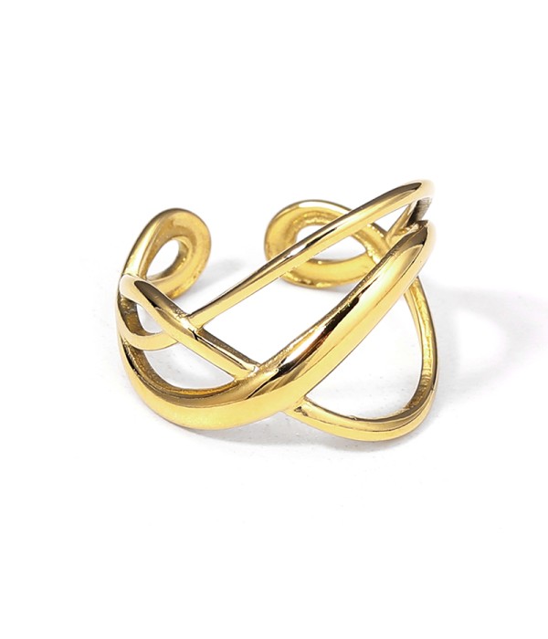 Anillo dorado curvado