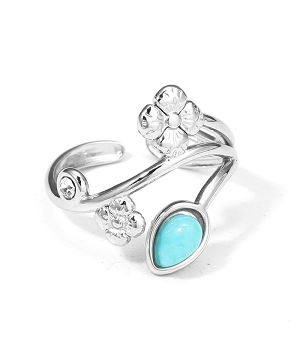 Anillo plateado con piedras