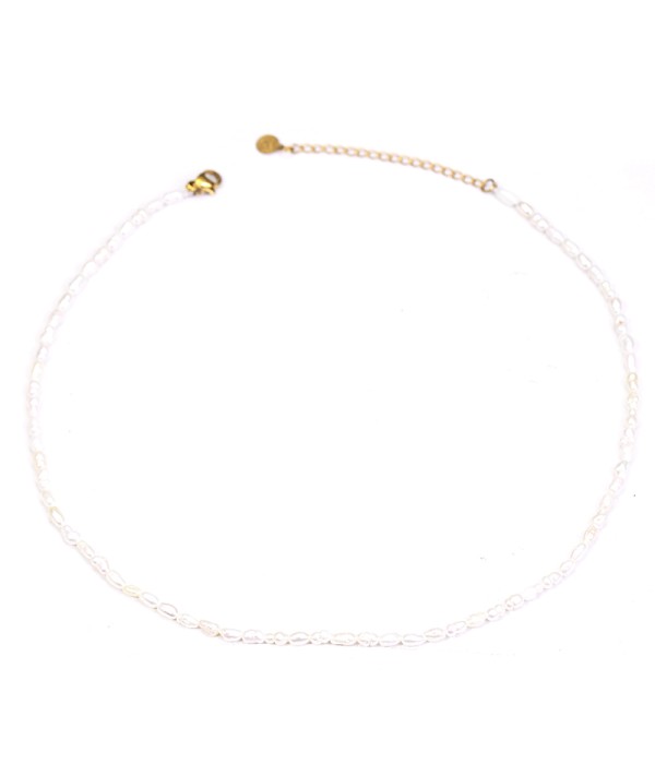 Collar clásico de perlas naturales pequeñas